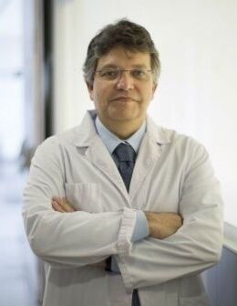 Médico Ortopedista Ricky Santeugini Artusa